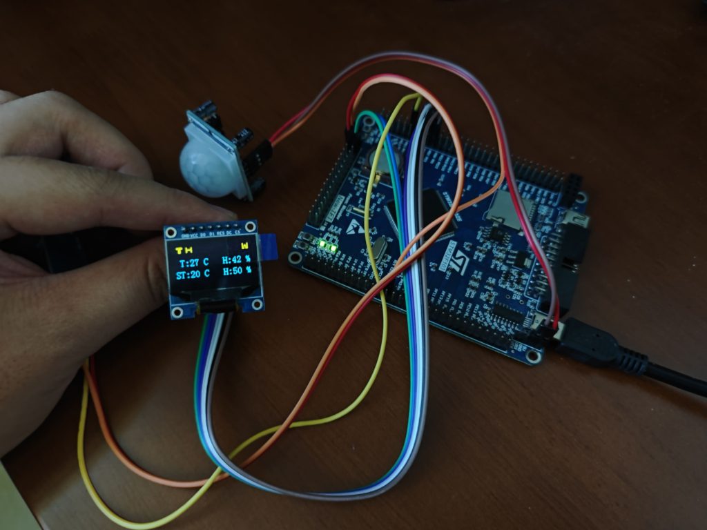 基于STM32的温湿度智慧感应监测系统